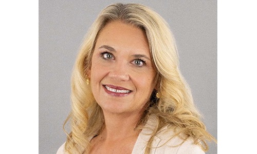 Leasing Consultant Mel